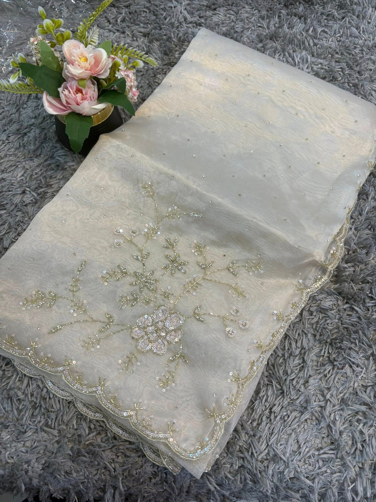 Viva Tissue Organza Saree – Ethereal Organza Finish