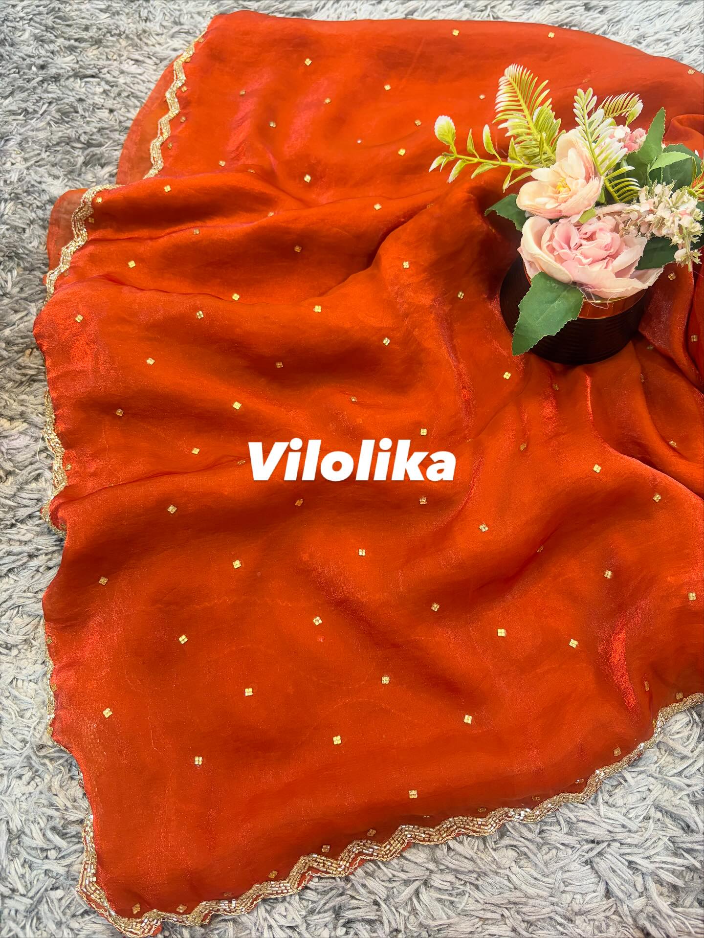 Zeelu Velvet Satin Saree – Luxe Velvet-Satin Finish