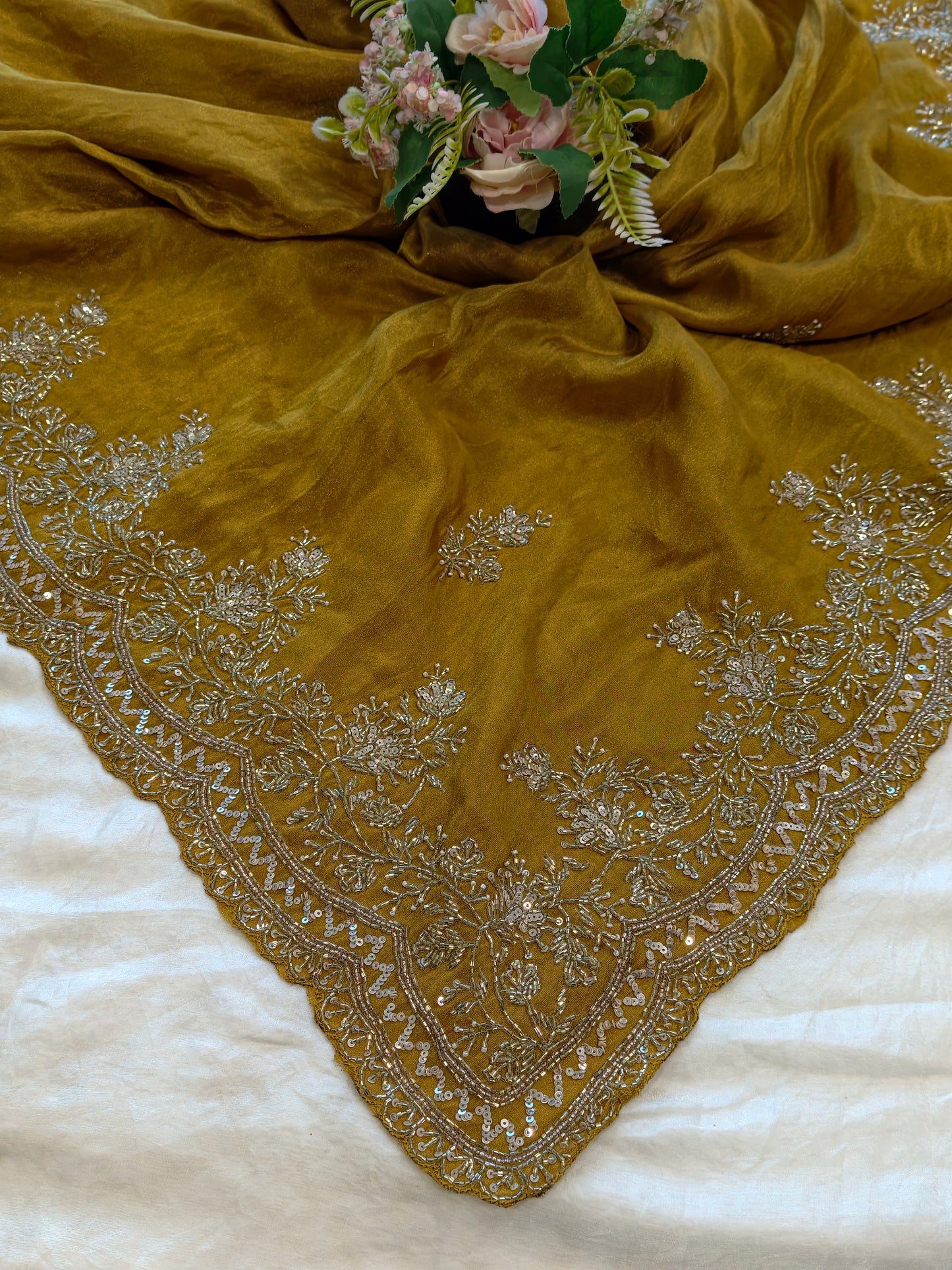 Gulal Exclusive Handworked Tissue Silk Saree