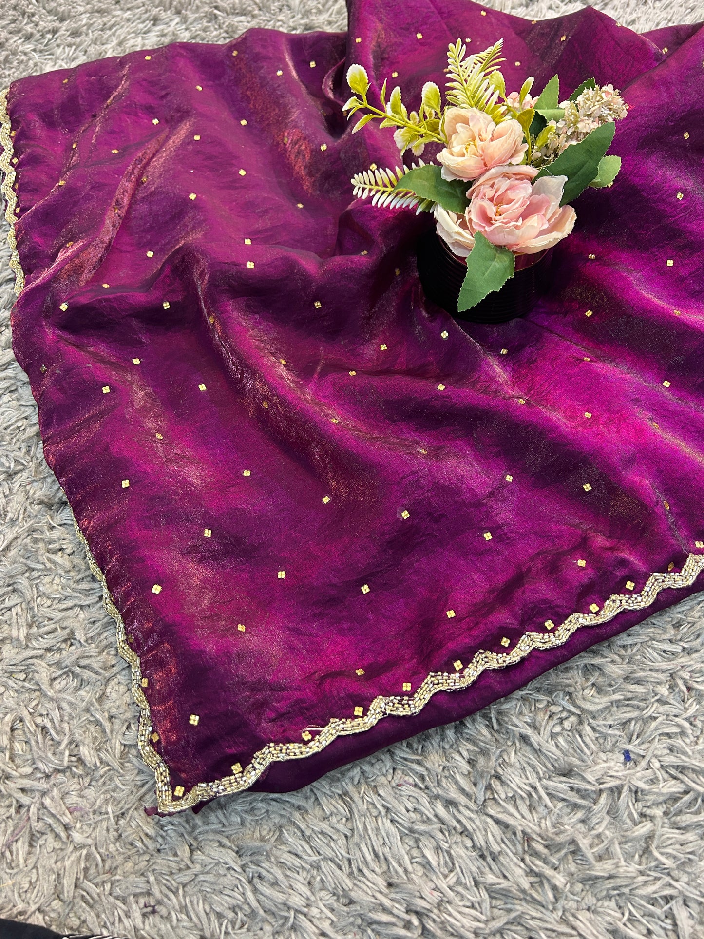Zeelu Velvet Satin Saree – Luxe Velvet-Satin Finish